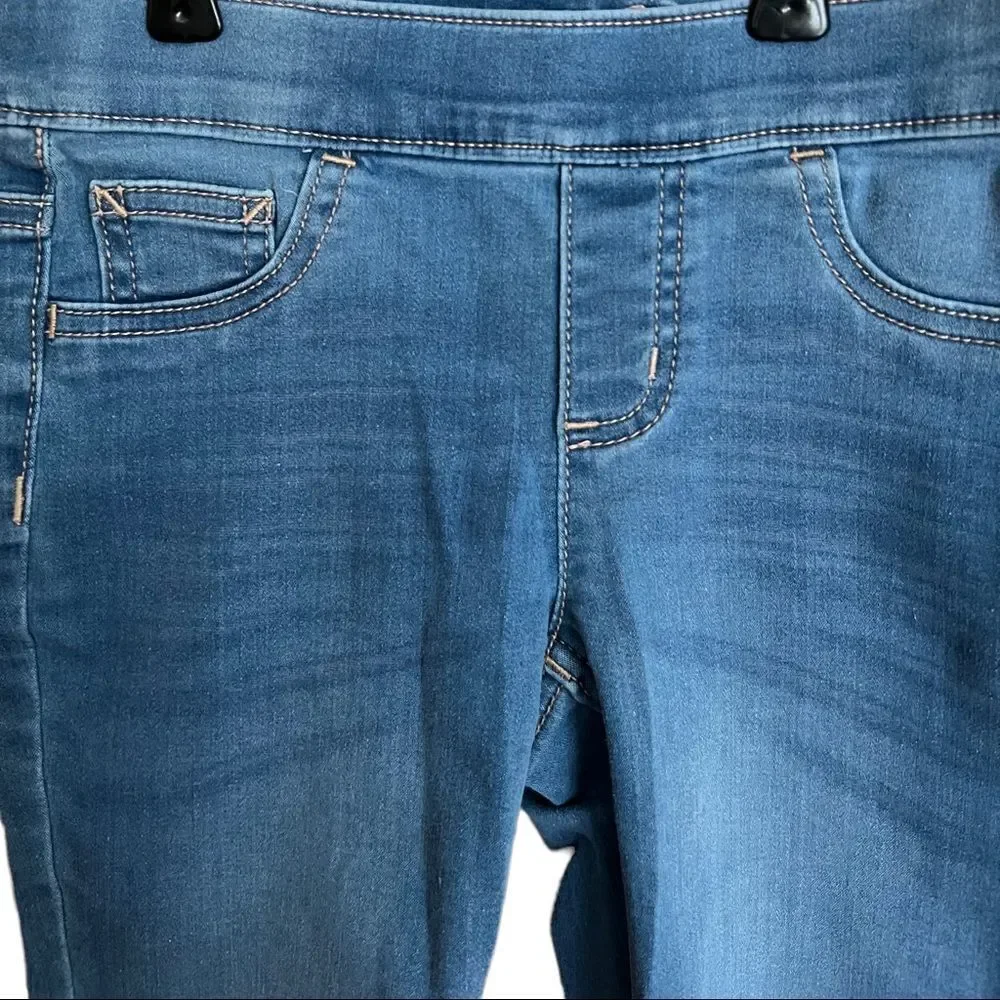 Justice light wash like new girls jeggings size 8‎